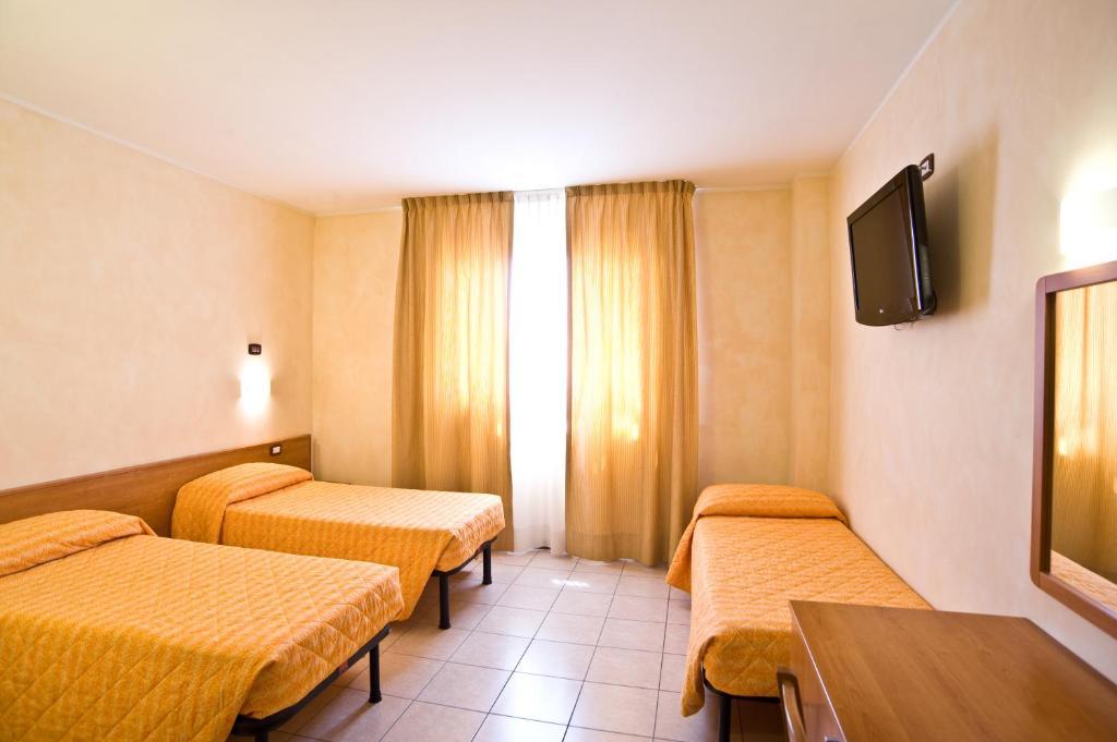 Hotel Colombo Breda di Piave Camera foto